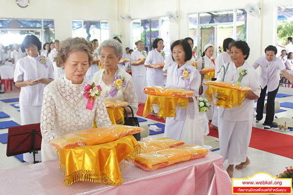 ข่าว , ข่าวประจำวัน , สรุปข่าว , news , dmc news , dmc , gbn , ข่าววัดพระธรรมกาย , ธรรมกาย , ข่าวธรรมกาย , ข่าวพระพุทธศาสนา , พระพุทธศาสนา , เหตุการณ์พระพุทธศาสนา , Buddhist , วัดพระธรรมกายในต่างประเทศ , ศูนย์สาขาวัดพระธรรมกาย , สมาธิ , meditation , ปฏิบัติธรรม , พิธีทอดกฐินสามัคคี ณ ธุดงคสถานร้อยเอ็ด , พระมงคลเทพมุนี (สด จนฺทสโร) ครูผู้ค้นพบวิชชาธรรมกาย , พิธีทอดกฐินสามัคคี