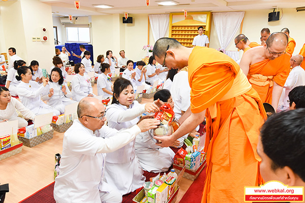 ข่าว , ข่าวประจำวัน , สรุปข่าว , news , dmc news , dmc , gbn , ข่าววัดพระธรรมกาย , ธรรมกาย , ข่าวธรรมกาย , ข่าวพระพุทธศาสนา , พระพุทธศาสนา , เหตุการณ์พระพุทธศาสนา , Buddhist , วัดพระธรรมกายในต่างประเทศ , ศูนย์สาขาวัดพระธรรมกาย , สมาธิ , meditation , ปฏิบัติธรรม , วัดพระธรรมกายโอซาก้า จัดพิธีทอดกฐิน , พระมงคลเทพมุนี (สด จนฺทสโร) ครูผู้ค้นพบวิชชาธรรมกาย , พิธีทอดกฐิน