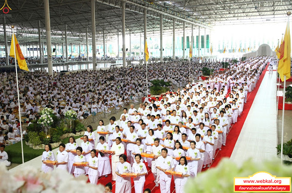 ข่าว , ข่าวประจำวัน , สรุปข่าว , news , dmc news , dmc , gbn , ข่าววัดพระธรรมกาย , ธรรมกาย , ข่าวธรรมกาย , ข่าวพระพุทธศาสนา , พระพุทธศาสนา , เหตุการณ์พระพุทธศาสนา , Buddhist , วัดพระธรรมกายในต่างประเทศ , ศูนย์สาขาวัดพระธรรมกาย , สมาธิ , meditation , ปฏิบัติธรรม , วัดพระธรรมกายจัดพิธีทอดกฐินสามัคคี ประจำปี 2560 , พระมงคลเทพมุนี (สด จนฺทสโร) ครูผู้ค้นพบวิชชาธรรมกาย , พิธีทอดกฐิน