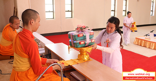 ข่าว , ข่าวประจำวัน , สรุปข่าว , news , dmc news , dmc , gbn , ข่าววัดพระธรรมกาย , ธรรมกาย , ข่าวธรรมกาย , ข่าวพระพุทธศาสนา , พระพุทธศาสนา , เหตุการณ์พระพุทธศาสนา , Buddhist , วัดพระธรรมกายในต่างประเทศ , ศูนย์สาขาวัดพระธรรมกาย , สมาธิ , meditation , ปฏิบัติธรรม  , พระมงคลเทพมุนี (สด จนฺทสโร) ครูผู้ค้นพบวิชชาธรรมกาย , วัดพระธรรมกายแคนซัส จัดพิธีถวายคิลานเภสัช