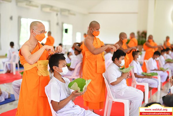 พิธีตัดปอยผมว่าที่สามเณร ณ ศูนย์ปฏิบัติธรรมพนมสารคาม (เพชรตะวัน)