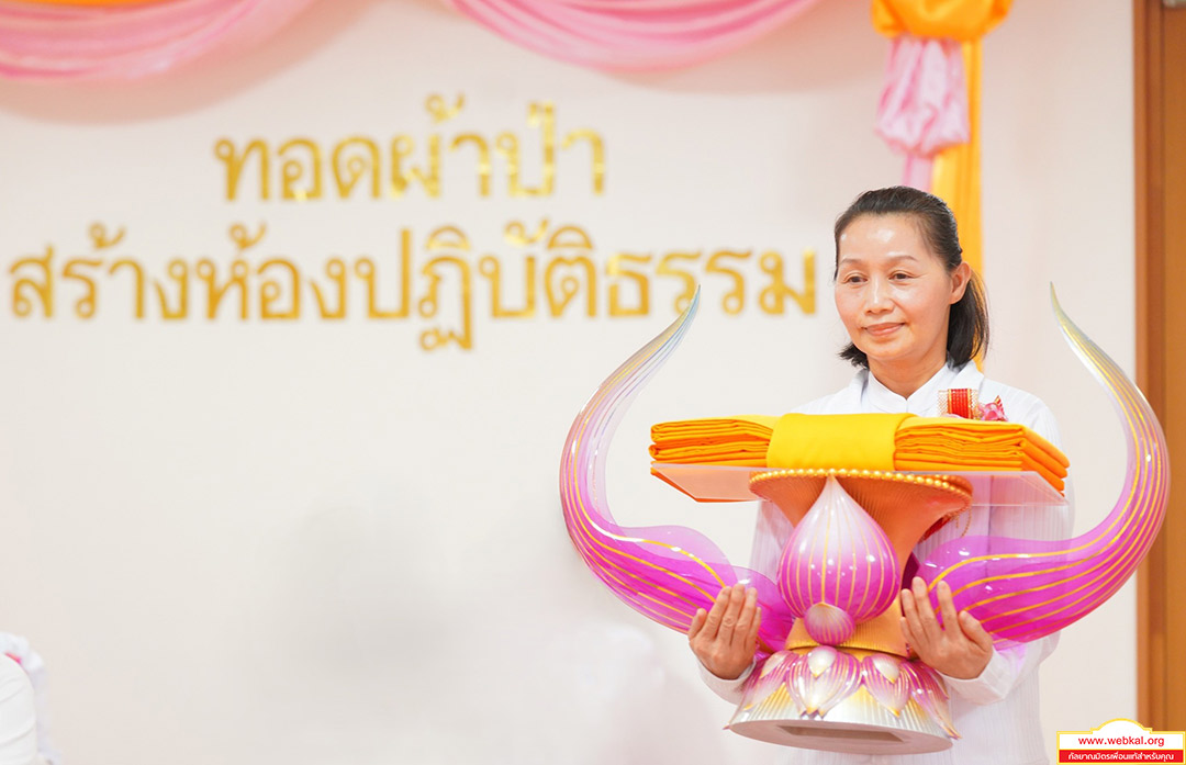 680104_09.jpg
