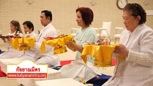 วัดพระธรรมกายเท็กซัส ได้ประกอบพิธีทำบุญอุทิศส่วนกุศลให้กับหมู่ญาติที่ล่วงลับไปแล้ว
