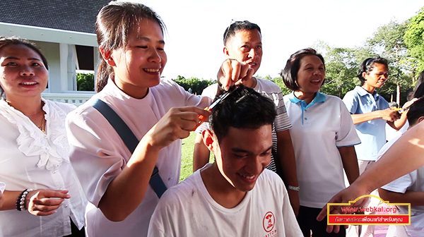 พิธีตัดปอยผมธรรมทายาทพุทธศาสตร์สากล