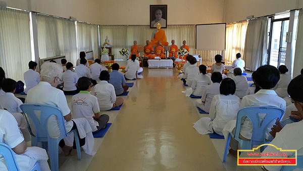 สำนักสงฆ์เขาวงพระจันทร์ จัดพิธีทอดผ้าป่า