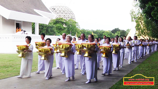 วัดพระธรรมกาย จัดพิธีบรรพชา 3 โครงการ