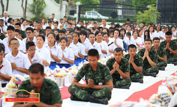 วัดพระธรรมกาย จัดพิธีถวายสังฆทาน 323 วัด ครั้งที่ 113 