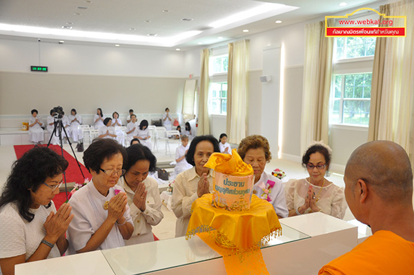 วัดพระธรรมกายฟลอริดา จัดพิธีหล่อเทียนพรรษา