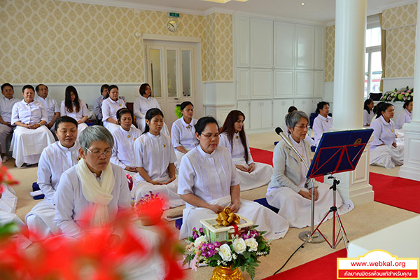 วัดพระธรรมกายสวิตเซอร์แลนด์ จัดพิธีบูชาข้าวพระ