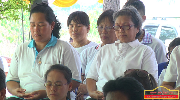 พิธีทอดผ้าป่าเทคอนกรีตฐานรากอาคารศูนย์ปฏิบัติธรรมจันทบุรี