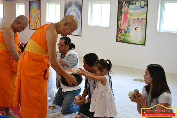 วัดพระธรรมกายจอร์เจีย จัดพิธีถวายคิลานเภสัช