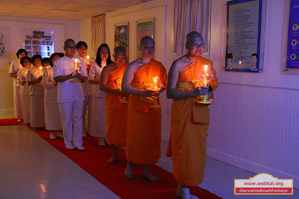 วัดพระธรรมกายนิวเจอร์ซี ประเทศสหรัฐอเมริกา  จัดพิธีจุดโคมวิสาขประทีป เนื่องในวันวิสาขบูชา