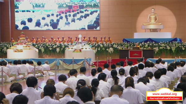 วัดพระธรรมกาย จัดพิธีบูชาพระ