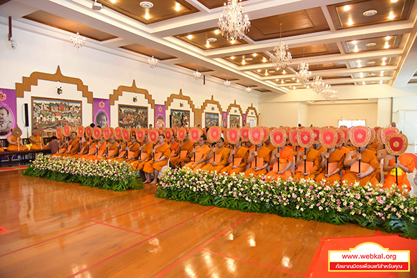 ผู้ปฎิบัติหน้าที่สมเด็จพระสังฆราช เป็นประธานในพิธีทรงตั้งเปรียญธรรม ๓ ประโยคและประโยค ๑-๒ แก่พระภิกษุสามเณรในเขตปกครองคณะสงฆ์กรุงเทพมหานคร