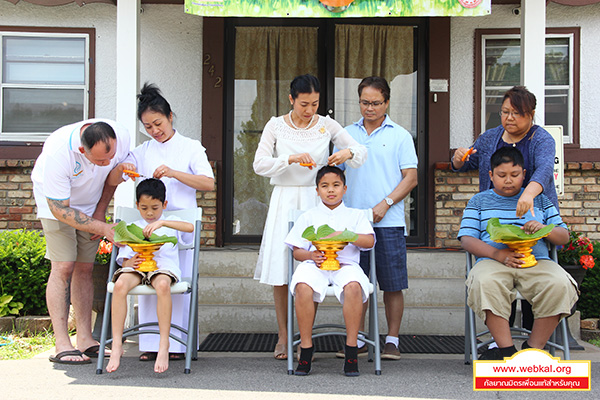  วัดพระธรรมกายมินเนโซตา  ได้จัดพิธีตัดปอยผมธรรมทายาท ในโครงการอบรมและบรรพชาสามเณรธรรมทายาทภาคฤดูร้อน