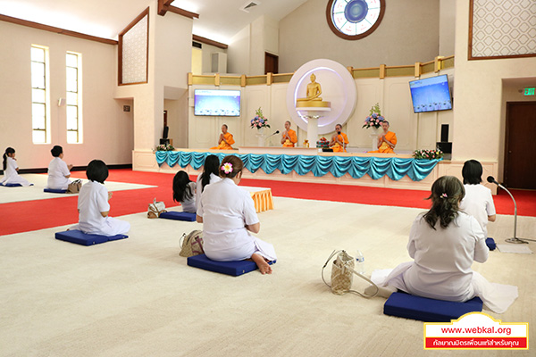 วัดพระธรรมกายแคนซัส จัดพิธีถวายคิลานเภสัช