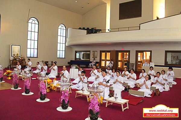 วัดพระธรรมกายออเรกอน จัดงานบุญบูชาข้าวพระ