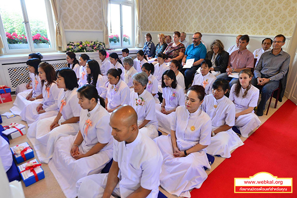 วัดพระธรรมกายสวิตเซอร์แลนด์ จัดพิธีบูชาข้าวพระ