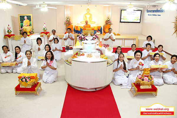 วัดพระธรรมกายมินเนโซตาจัดพิธีบูชาข้าวพระ