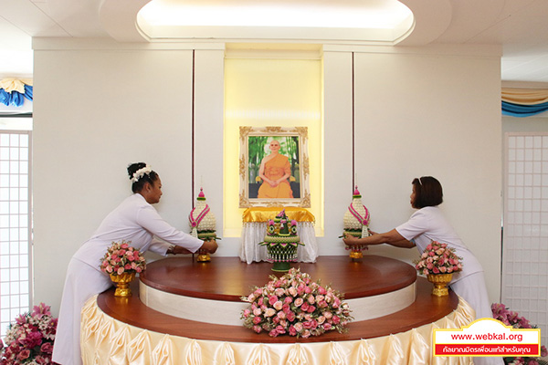 วัดพระธรรมกายเดนมาร์ก ประเทศเดนมาร์ก ได้จัดพิธีถวายยารักษาโรค เนื่องในวันธรรมชัย