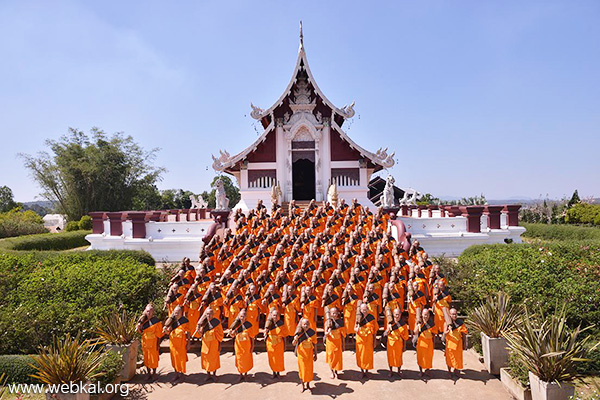 โครงการอุปสมบทหมู่ บูชาธรรม ๑๐๗ ปี คุณยายอาจารย์ มหารัตนอุบาสิกาจันทร์ขนนกยูง ครูผู้สืบสานวิชชาธรรมกาย  อบรมระหว่างวันที่ 9 มกราคม ถึงวันที่ 28 กุมภาพันธ์ พ.ศ. 2559