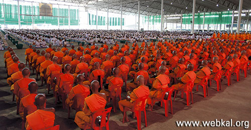 วิสาขบูชา วันแห่งพระพุทธเจ้าวันแห่งการเข้าถึงธรรม ตักบาตรพระนับพันรูป ณ สภาธรรมกายสากล