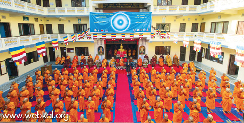 แสงแห่งพระรัตนตรัยนำทางสว่าง อยู่ในบุญเดือนมีนาคม พ.ศ.2559
