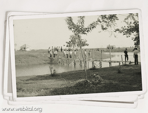 ภาพเก่าเล่าประวัติศาสตร์ , อยู่ในบุญ , วัดพระธรรมกาย , วิหารคุณยาย , ศูนย์พุทธจักรปฏิบัติธรรม