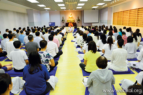 วัดพระธรรมกายสิงคโปร์ , อยู่ในบุญ , วารสาร , อยู่ในบุญตุลาคม , อานิสงส์แห่งบุญ , นิตยสาร , หนังสือธรรมะ , วัดพระธรรมกาย