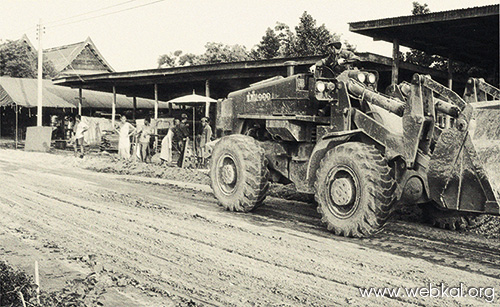 ภาพเก่าเล่าประวัติศาสตร์ , ชา อุ่น , อยู่ในบุญ , วารสาร , อยู่ในบุญตุลาคม , อานิสงส์แห่งบุญ , นิตยสาร , หนังสือธรรมะ , วัดพระธรรมกาย 