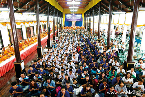 เครือข่ายคณะศิษยานุศิษย์วัดพระธรรมกายทั่วโลก , อยู่ในบุญ , วารสาร , อยู่ในบุญตุลาคม , อานิสงส์แห่งบุญ , นิตยสาร , หนังสือธรรมะ , วัดพระธรรมกาย 