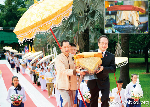 วารสาร , อยู่ในบุญธันวาคม , อานิสงส์แห่งบุญ , นิตยสาร , หนังสือธรรมะ , วัดพระธรรมกาย , ปลื้มกฐินธรรมชัย ทั้งกฐินทั่วไทยและต่างประเทศ , กฐินธรรมชัย