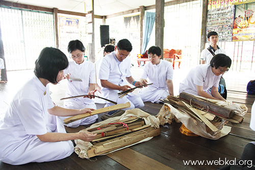 วารสาร , อยู่ในบุญธันวาคม , อานิสงส์แห่งบุญ , นิตยสาร , หนังสือธรรมะ , วัดพระธรรมกาย , หลักฐานธรรมกาย ในคัมภีร์พุทธโบราณ (ตอนที่ ๑๙) , พระสุธรรมญาณวิเทศ วิ. (สุธรรม สุธมฺโม)