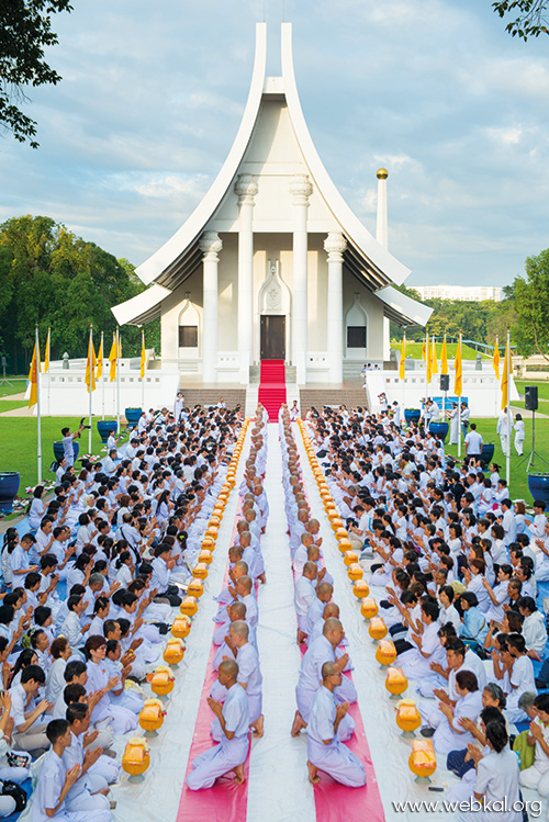 วารสาร , อยู่ในบุญ , มกราคม , อานิสงส์แห่งบุญ , นิตยสาร , หนังสือธรรมะ , วัดพระธรรมกาย , ร่วมใจกตัญญู บวชบูชาธรรม พระเดชพระคุณพระราชภาวนาจารย์