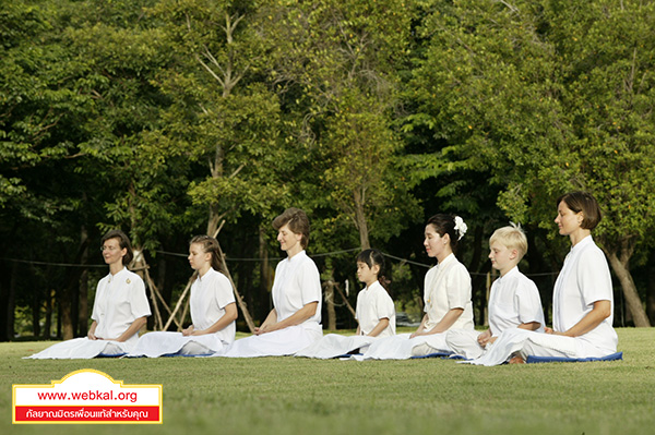 พระสัมมาสัมพุทธเจ้าทรงกำหนดมาตรฐานครอบครัว ชาวพุทธและสังคมพุทธไว้บ้างหรือไม่ ?    ประเทศไทยเป็นเมืองพุทธมานาน แต่ไม่เคยพบว่ามีการสอนเรื่องมาตรฐานของชาวพุทธไว้ในระบบการศึกษาไทย อยากทราบว่าพระสัมมาสัมพุทธเจ้าทรงกำหนดมาตรฐานครอบครัวชาวพุทธและสังคมพุทธไว้บ้าง,เนื้อนาใน,อยู่ในบุญ