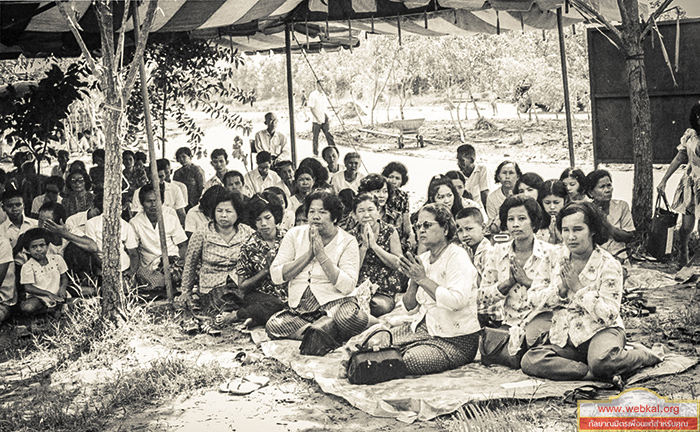 อยู่ในบุญธันวาคม2560 , อยู่ในบุญ , วัดพระธรรมกาย , ธรรมกาย , วารสาร , หนังสือ , หนังสืออยู่ในบุญ , หนังสือธรรมะ , บุญ , หลวงพ่อธัมมชโย , หลวงพ่อทัตตชีโว , พระมงคลเทพมุนี , case study , ฝันในฝัน , สื่อธรรมะ , วิชชาธรรมกาย , ธรรมกายเจดีย์ , สวดธรรมจักร , ธัมมจักกัปปวัตตนสูตร , world peace , พระสัมมาสัมพุทธเจ้า , พระพุทธเจ้า , พุทธพจน์ , คำสอนหลวงปู่ , คำสอนคุณยาย , คำสอน , วัดพระธรรมกาย พ.ศ. ๒๕๑๕ , ภาพเก่าเล่าประวัติศาสตร์