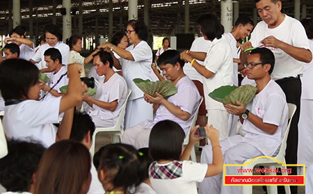 พิธีตัดปอยผมโครงการอุปสมบทหมู่รุ่นพระพี่เลี้ยงเข้าพรรษา 