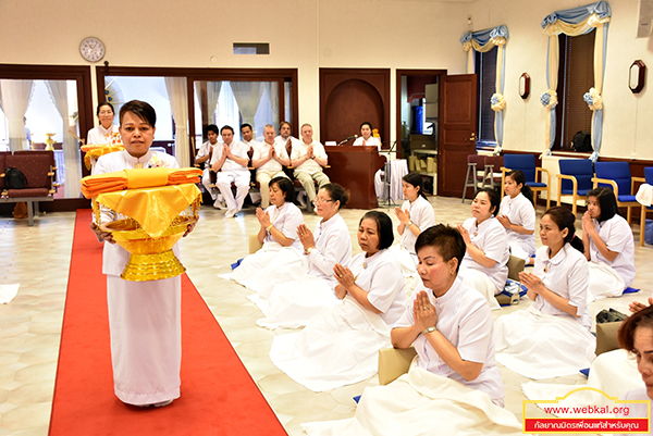 วัดพระธรรมกายบูโรส จัดพิธีบูชาข้าวพระ