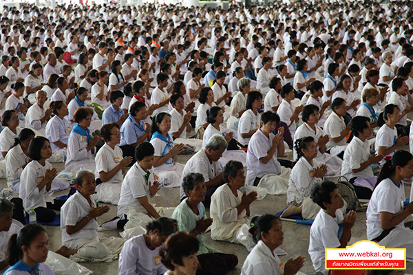 วัดพระธรรมกาย ได้จัดพิธีปุพพเปตพลี เพื่ออุทิศศ่วนกุศลแด่หมู่ญาติที่ล่วงลับไปแล้ว