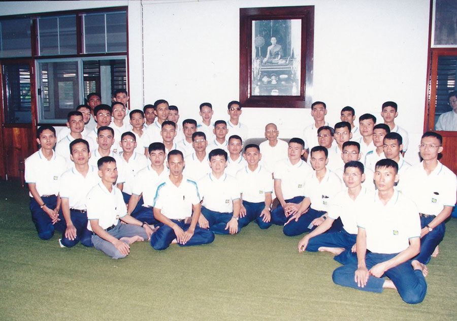 3-04-68-1-b.jpg