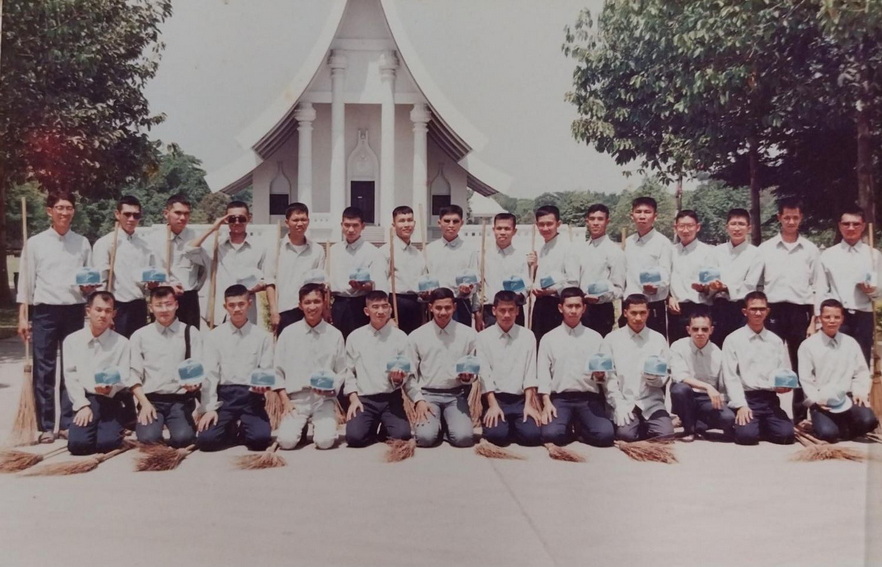18-6-68-0006b.JPG