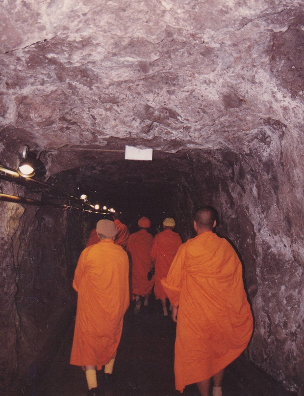 21-8-68-b-02.JPG