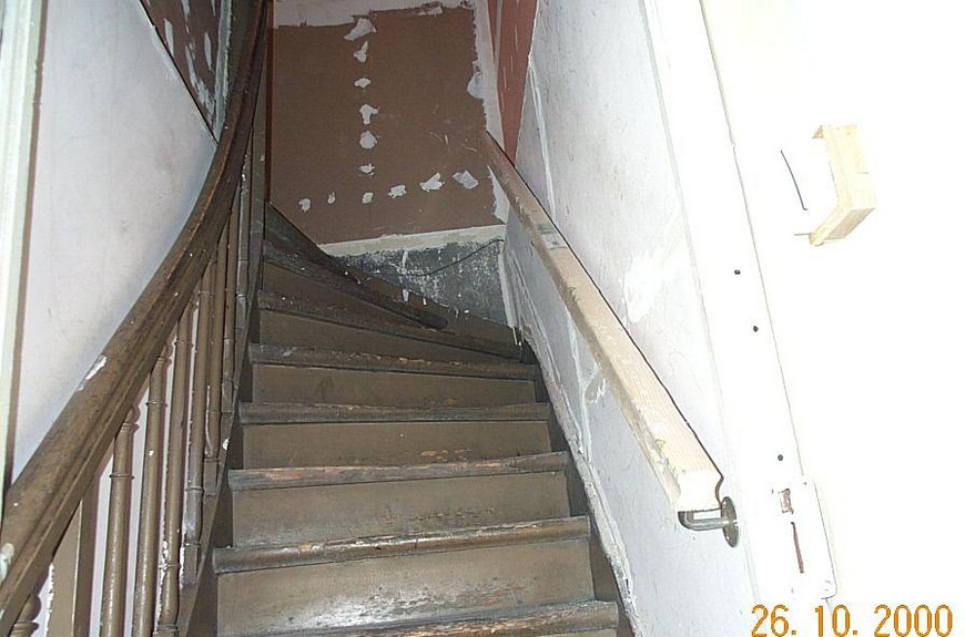 15-9-68-b-024.JPG