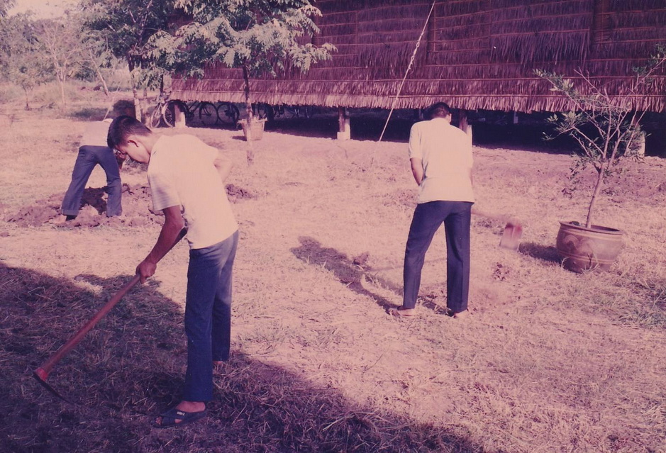 9-2-69--02-b-15.JPG