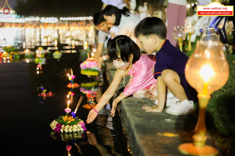 Loy%20kratong%20024.jpg