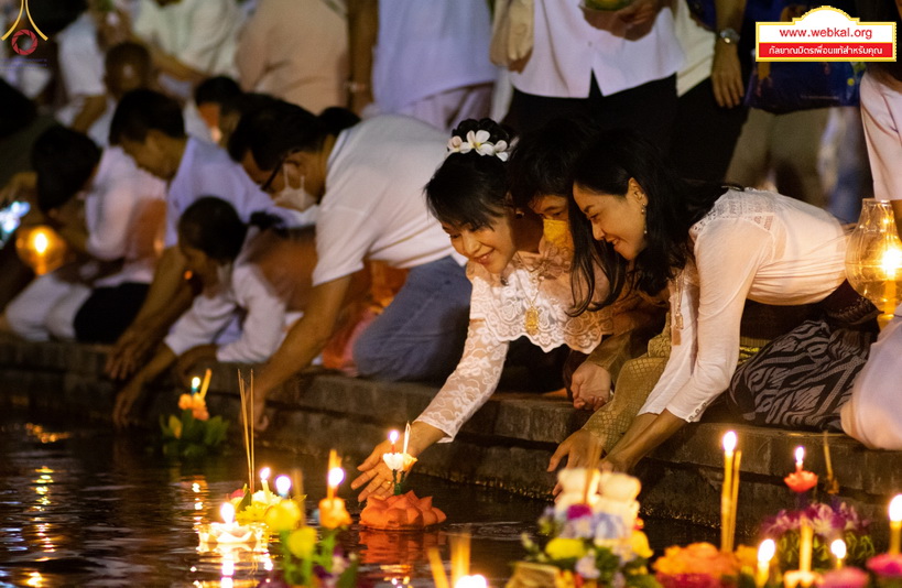 Loy%20kratong%20031.jpg