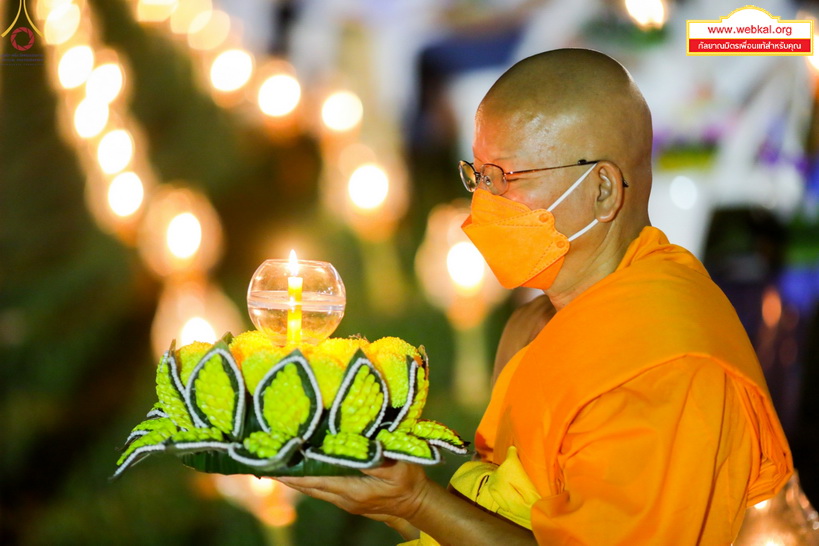 Loy%20kratong%20034.jpg