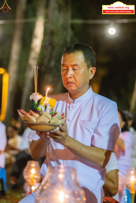 Loy%20kratong%20053.jpg