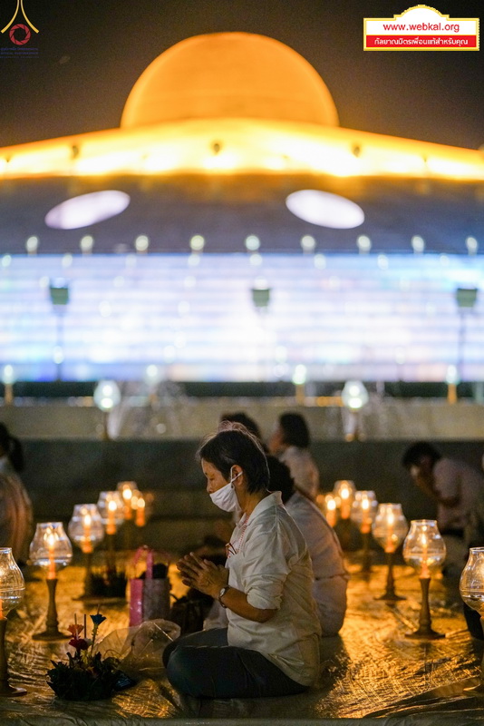 Loy%20kratong%20085.jpg