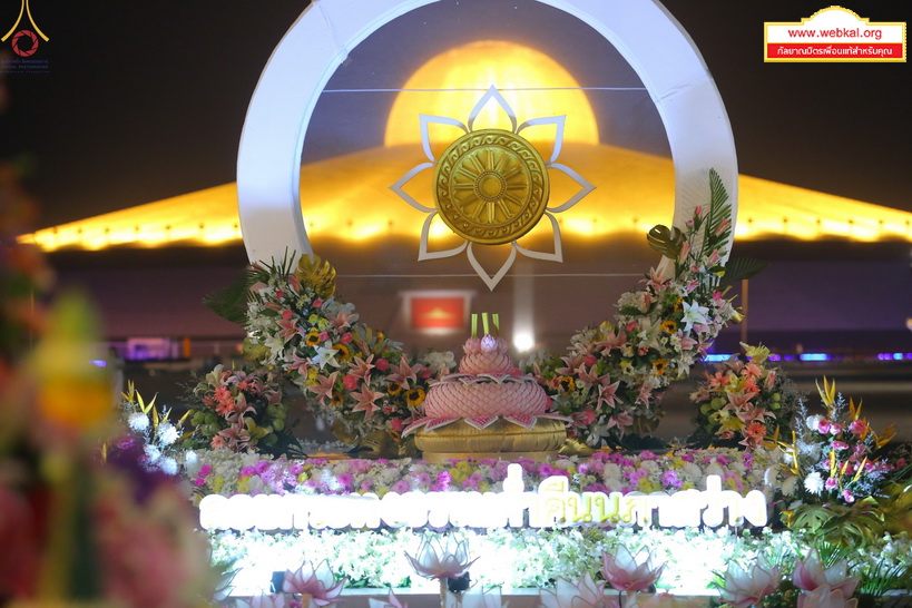 Loy%20kratong%20107.jpg